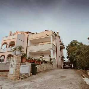  Apartman Perla
